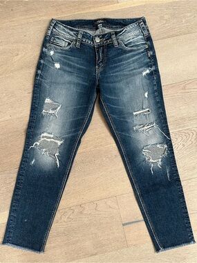 Silver Jeans Suki Skinny Crop Distressed 31/25